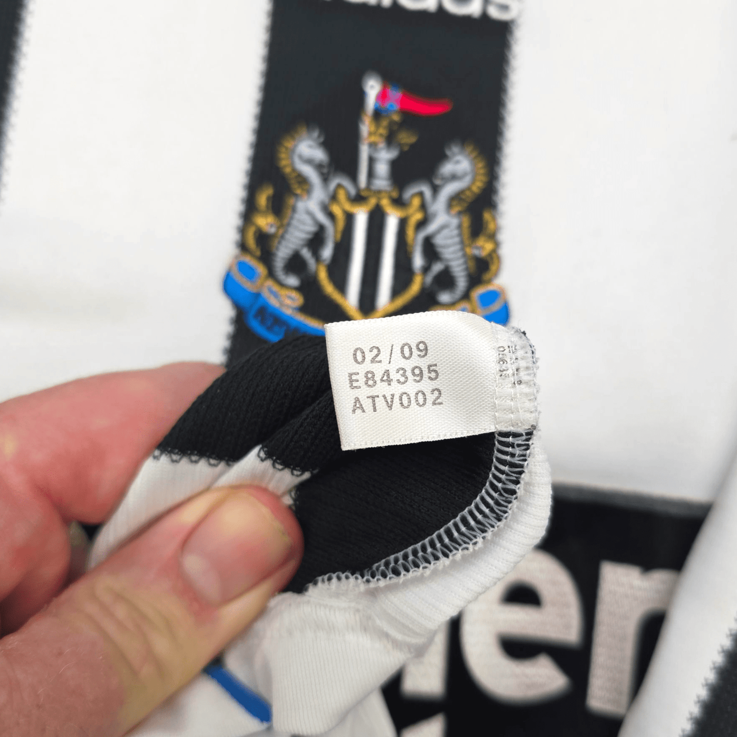 2009/10 Newcastle United Home Football Shirt (XL) Adidas #4 Nolan