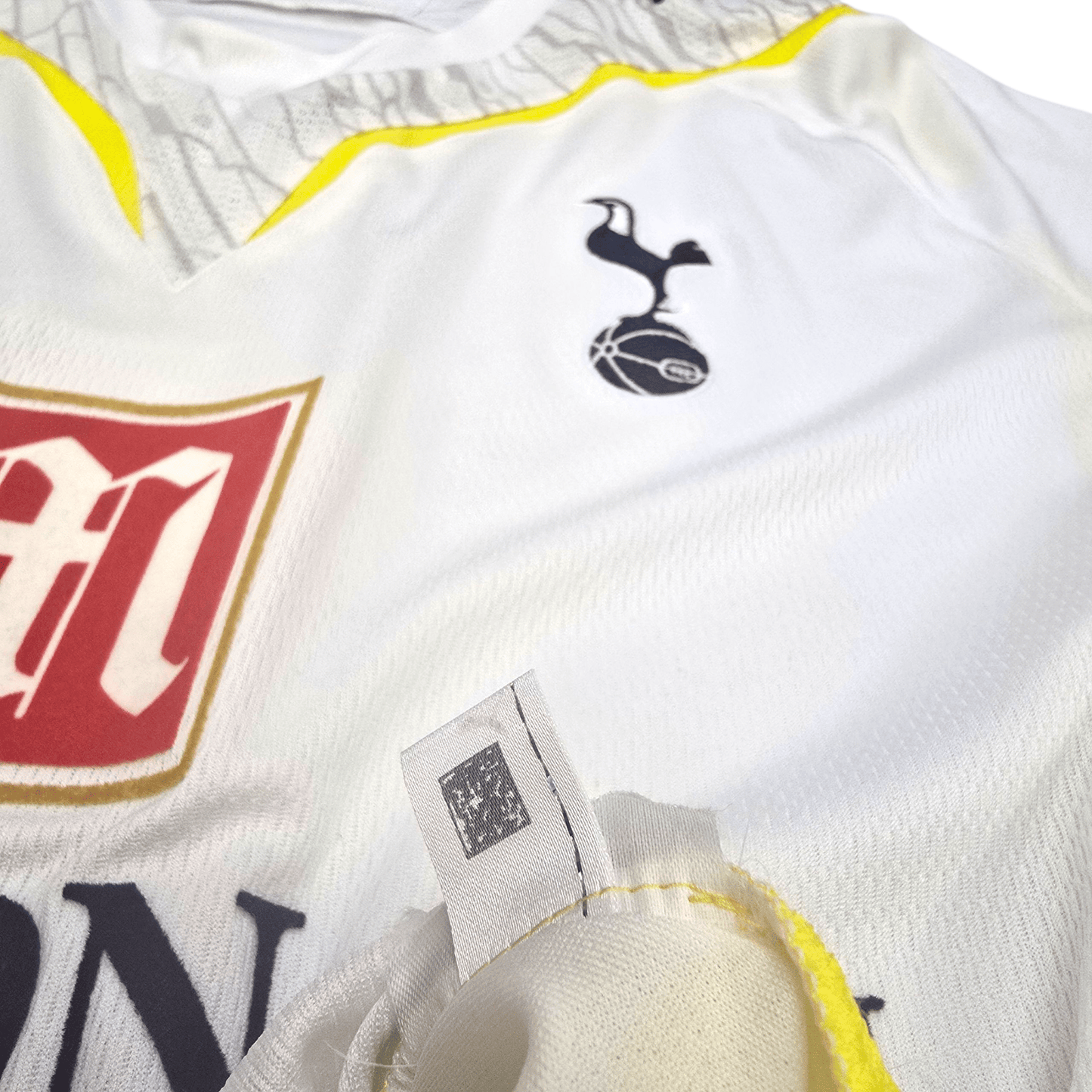 2009/10 Tottenham Hotspur Home Football Shirt (M) Puma #3 Bale