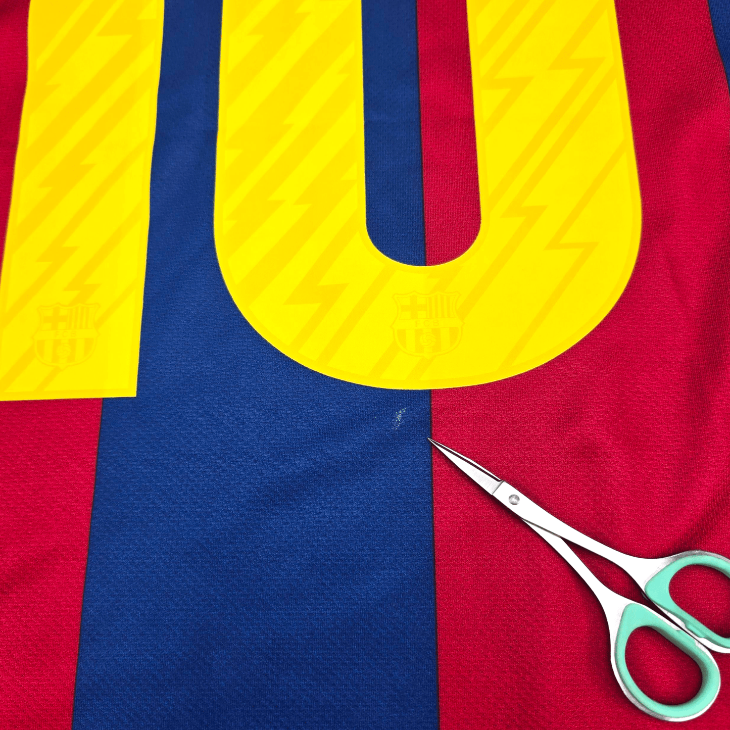 2010/11 Barcelona Home Football Shirt (M) Nike #10 Messi