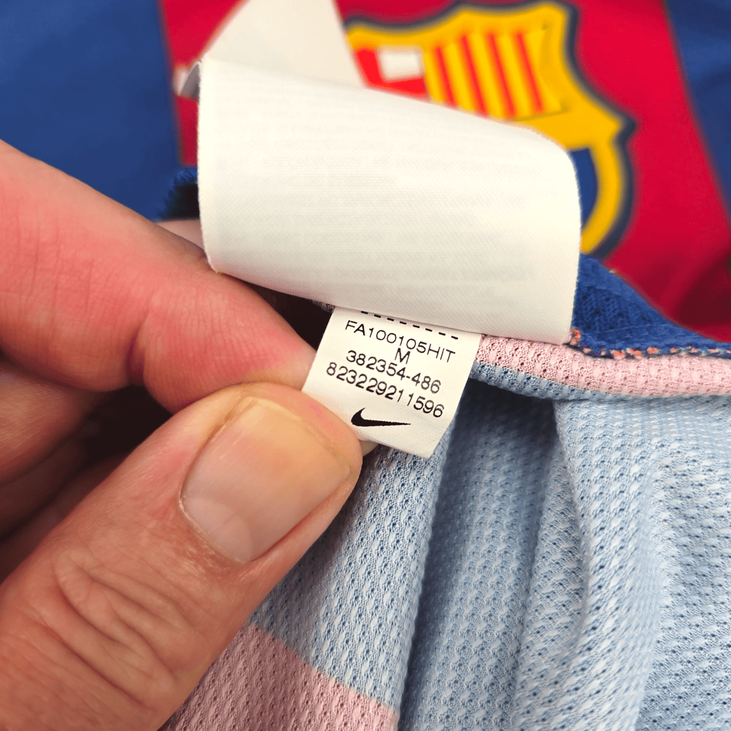 2010/11 Barcelona Home Football Shirt (M) Nike #10 Messi