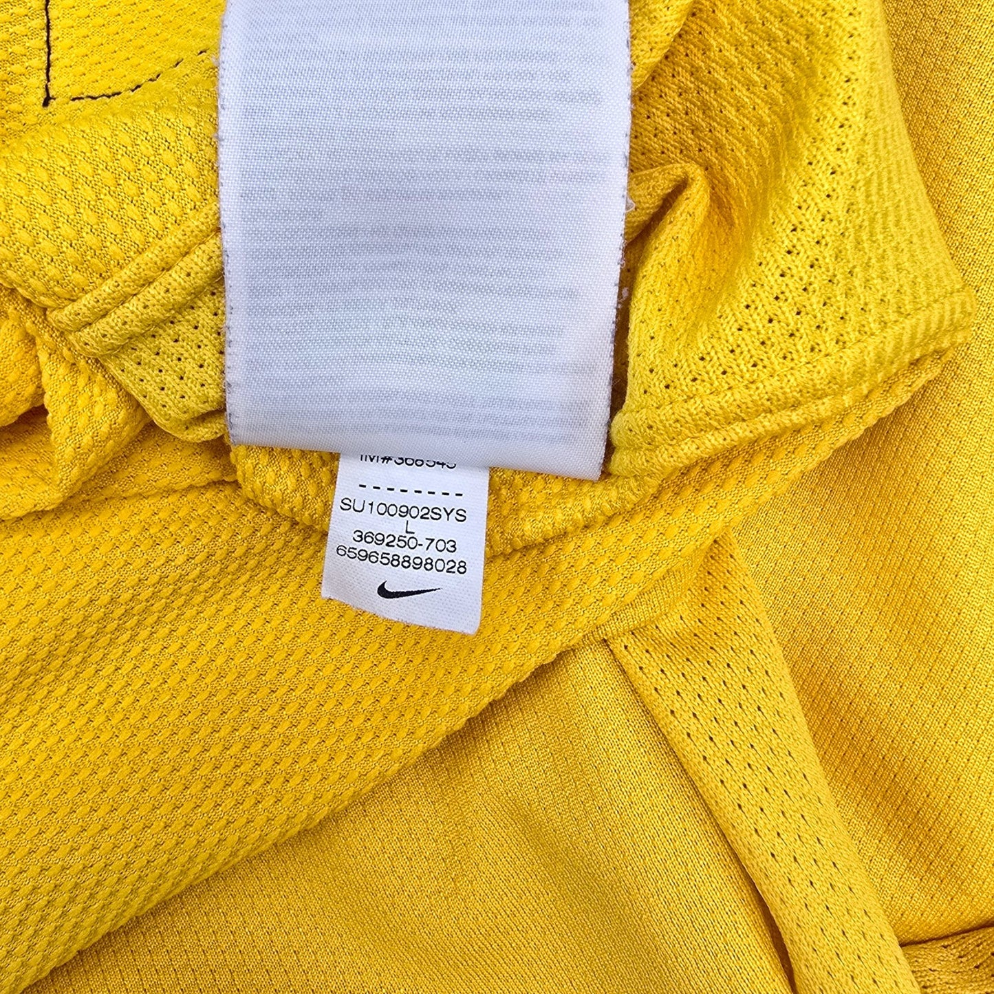 2010/11 Brazil Home Football Shirt (M) Nike #10 Kaka
