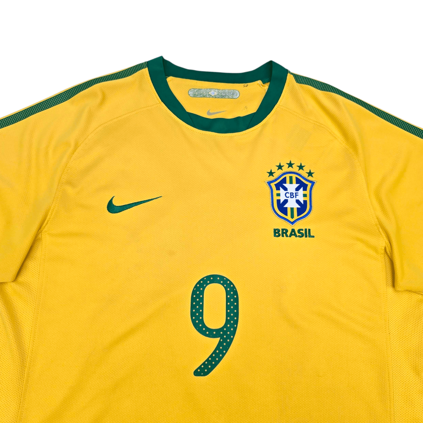 2010/11 Brazil Home Football Shirt (M) Nike #9 L.Fabiano