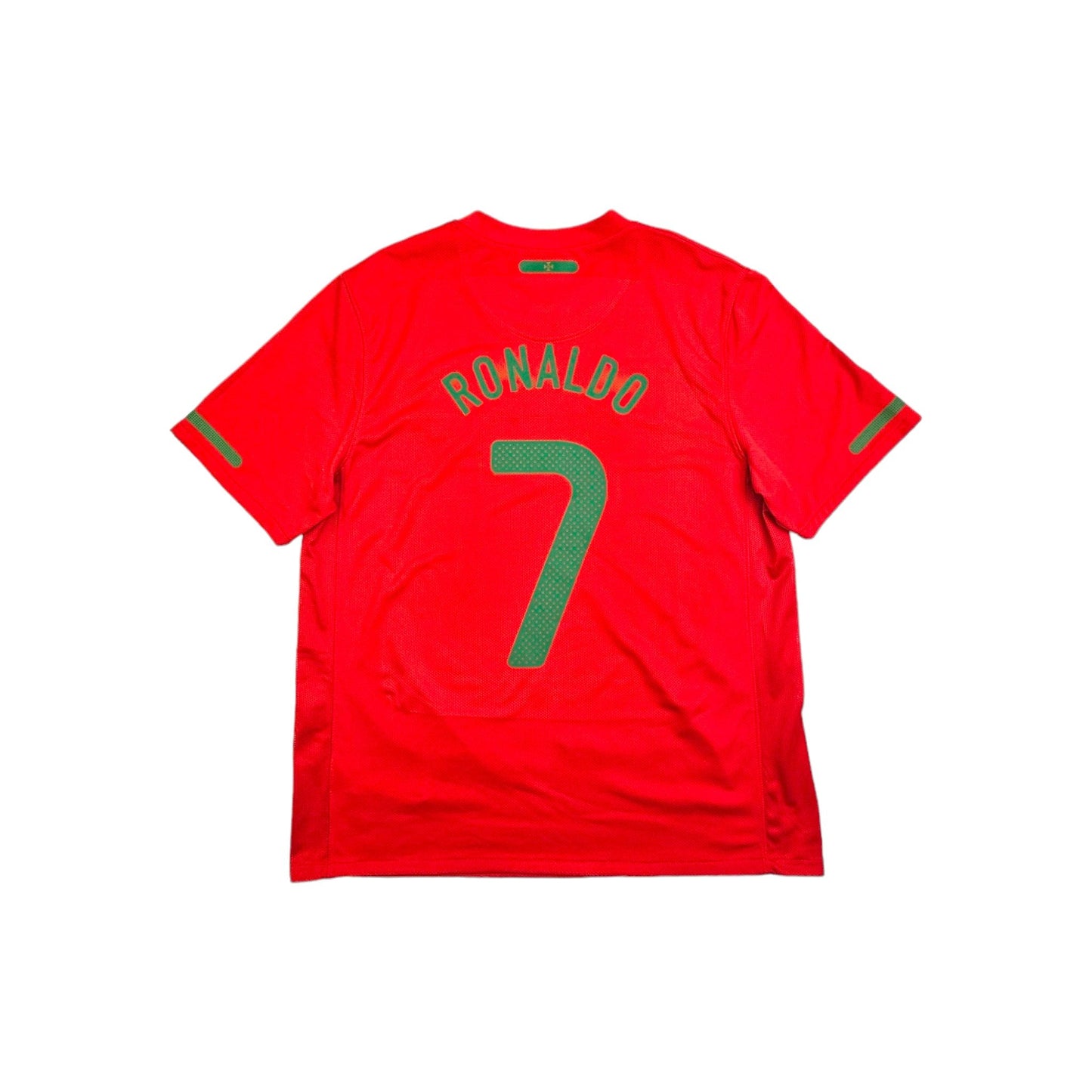 2010/11 Portugal Home Football Shirt (L) Nike #7 Ronaldo