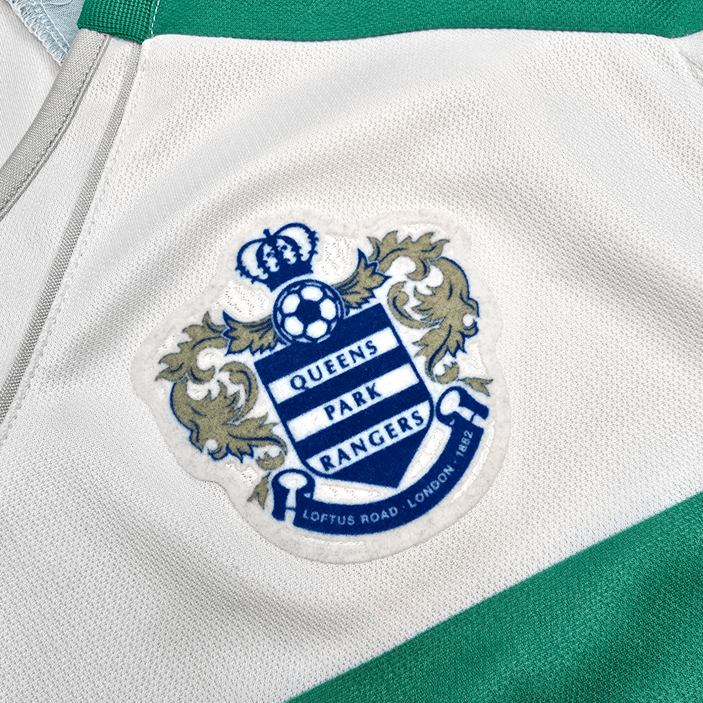 2010/11 Queens Park Rangers Third Football Shirt (2XL) Lotto #7 Taarabt