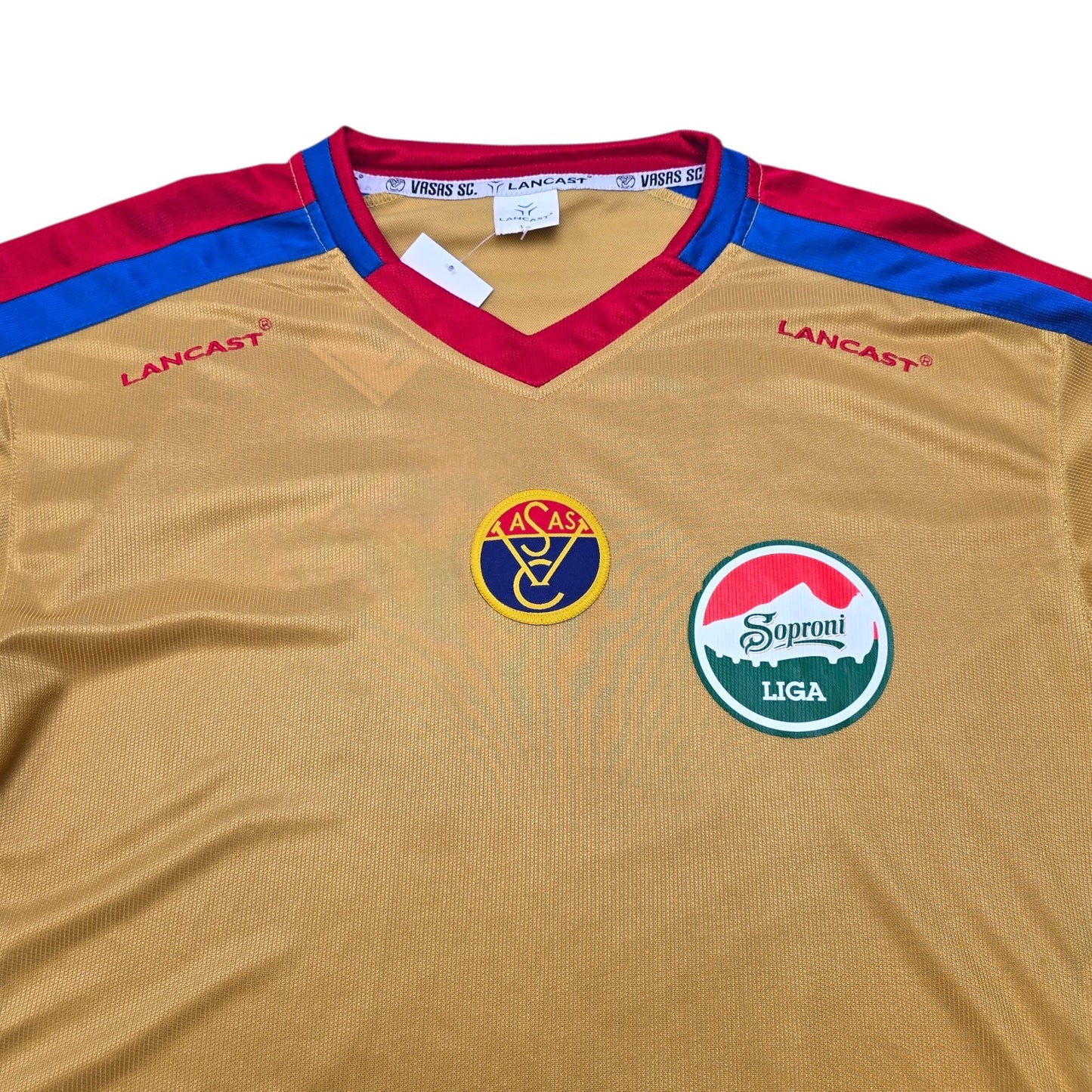 2010/11 Vasas SC Third Football Shirt (XL) Lancast #18
