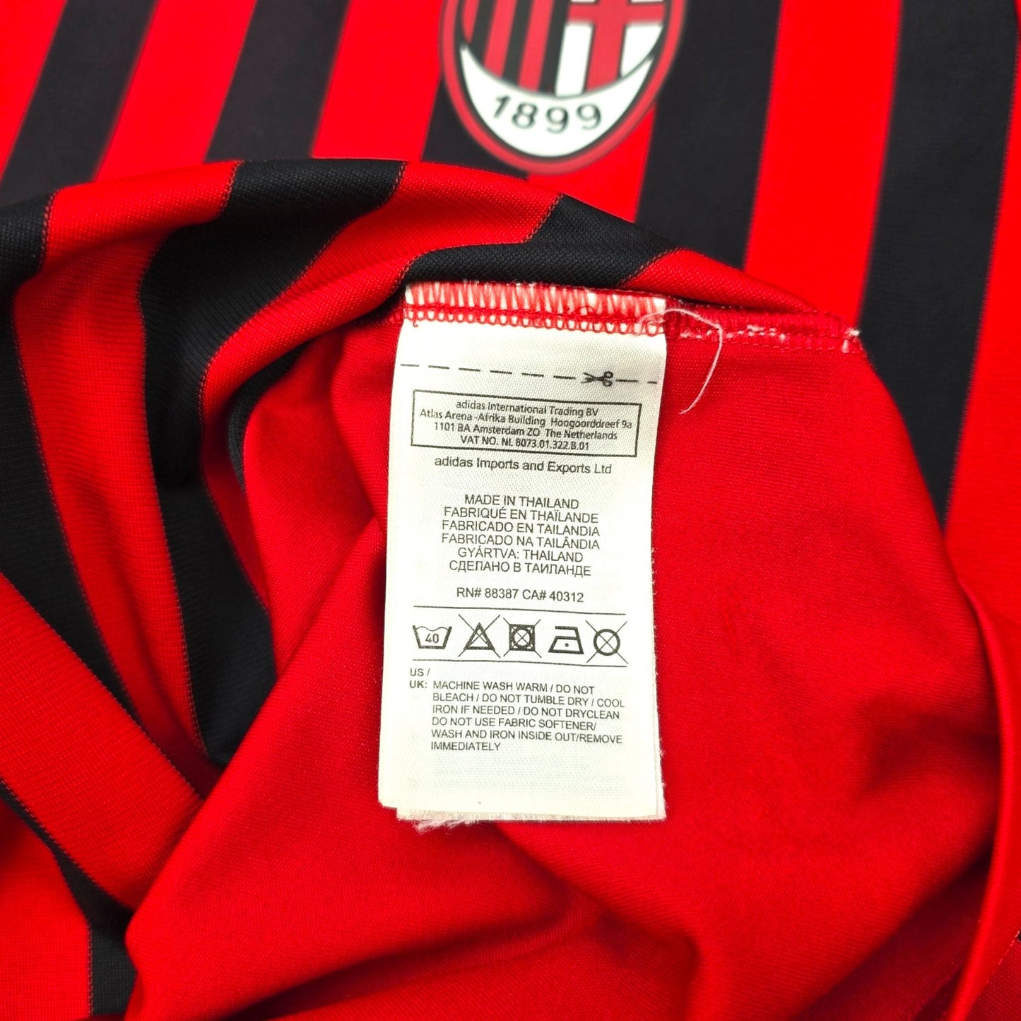 2011/12 AC Milan Home Football Shirt (L) Adidas #11 Ibrahimovic