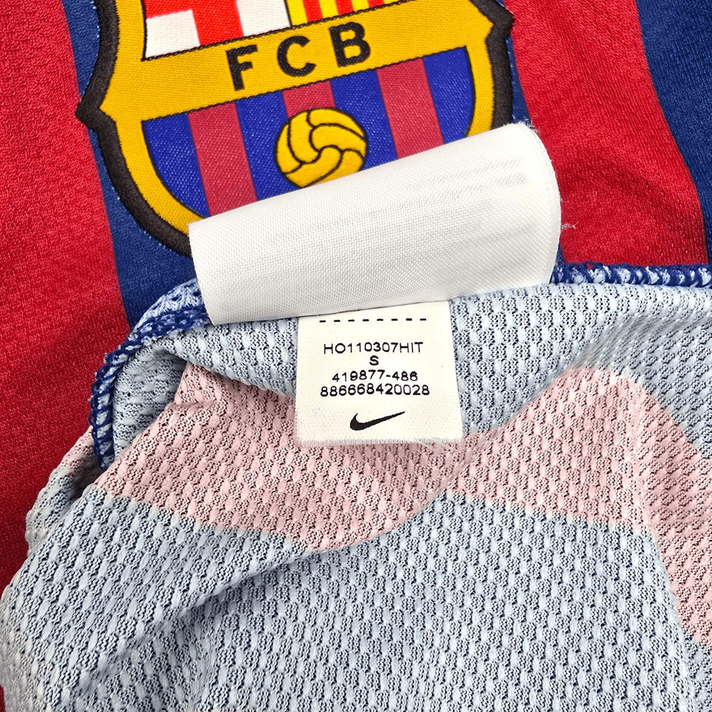 2011/12 Barcelona Home Football Shirt (S) Nike #10 Messi