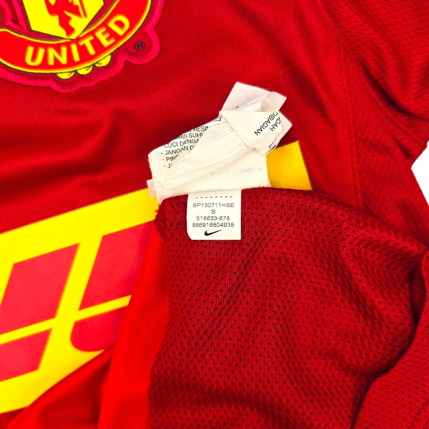 2011/12 Manchester United Training Shirt (S) Nike