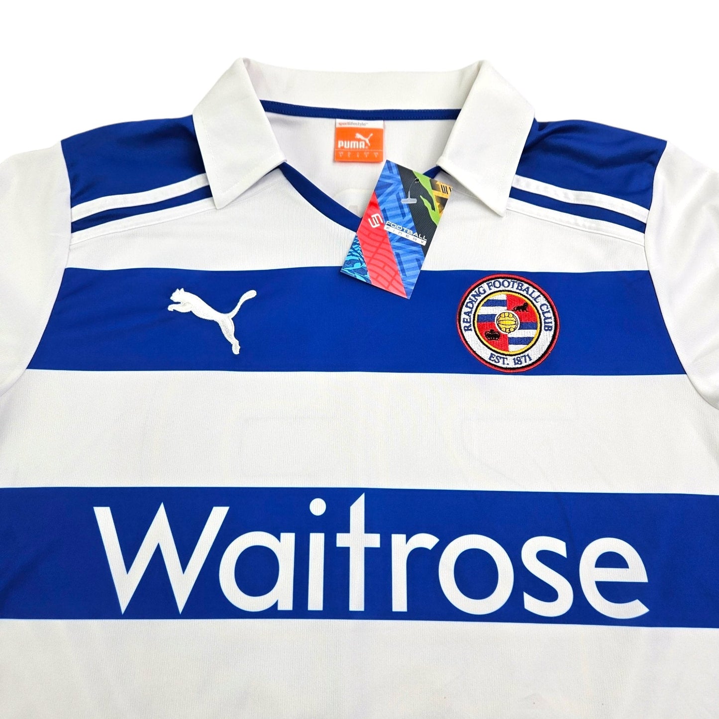 2011/12 Reading Home Football Shirt (L) Puma #23 Harte