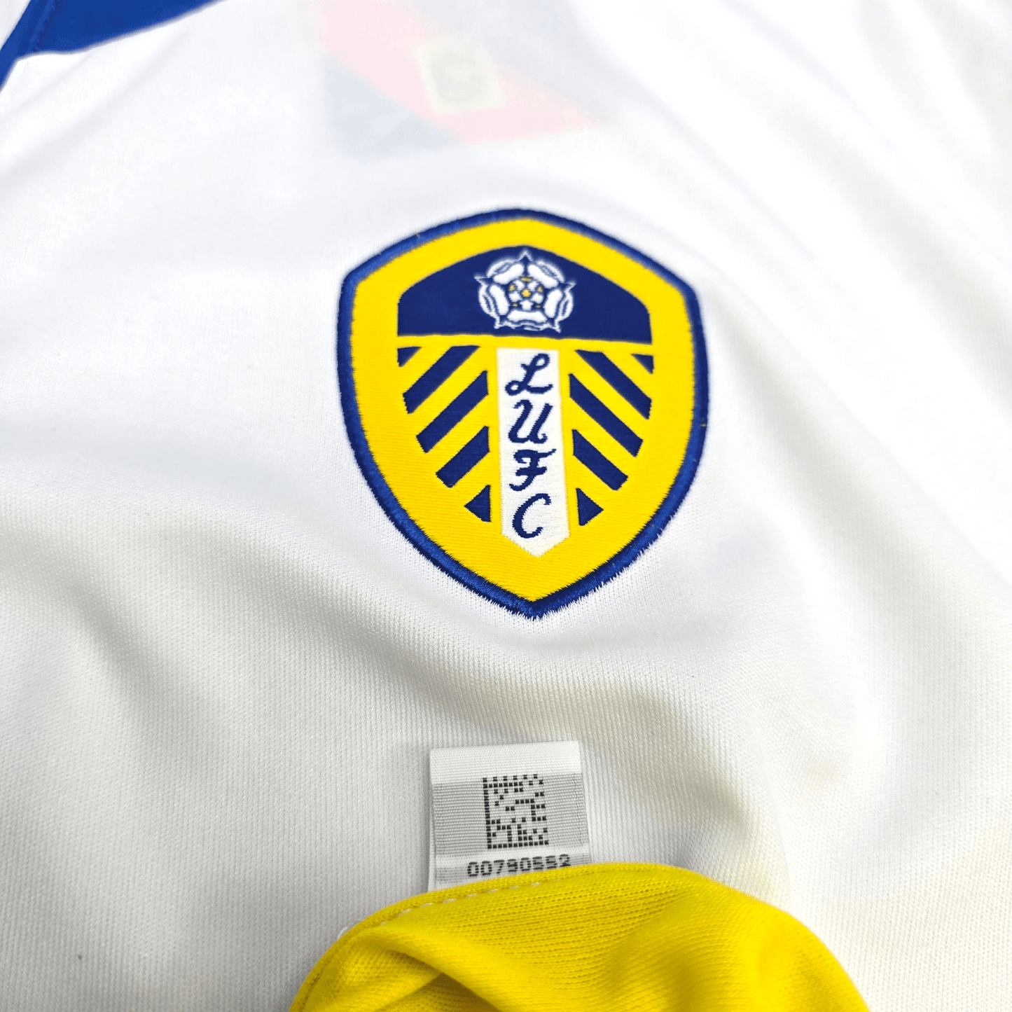 2012/13 Leeds United Home Football Shirt (XL) Macron #10 Becchio