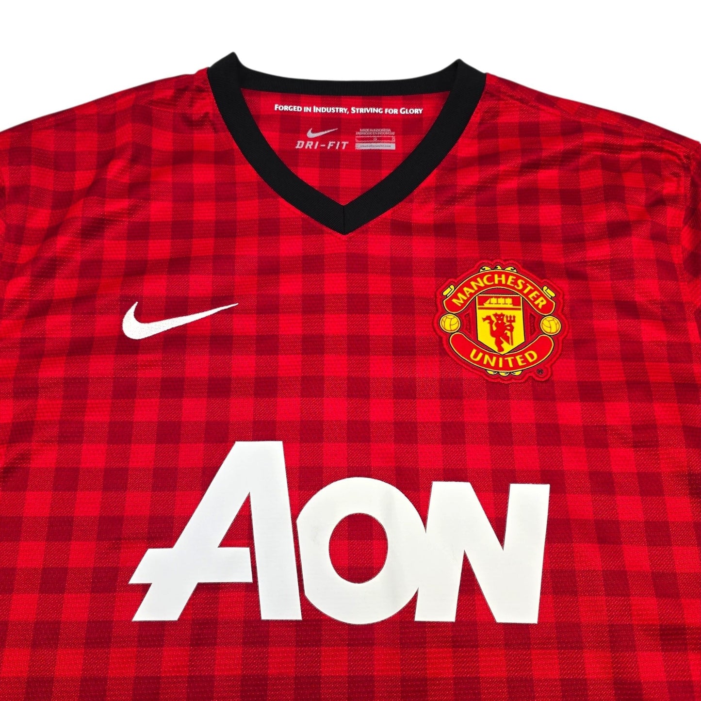 2012/13 Manchester United Home Football Shirt (L) Nike #18 Young