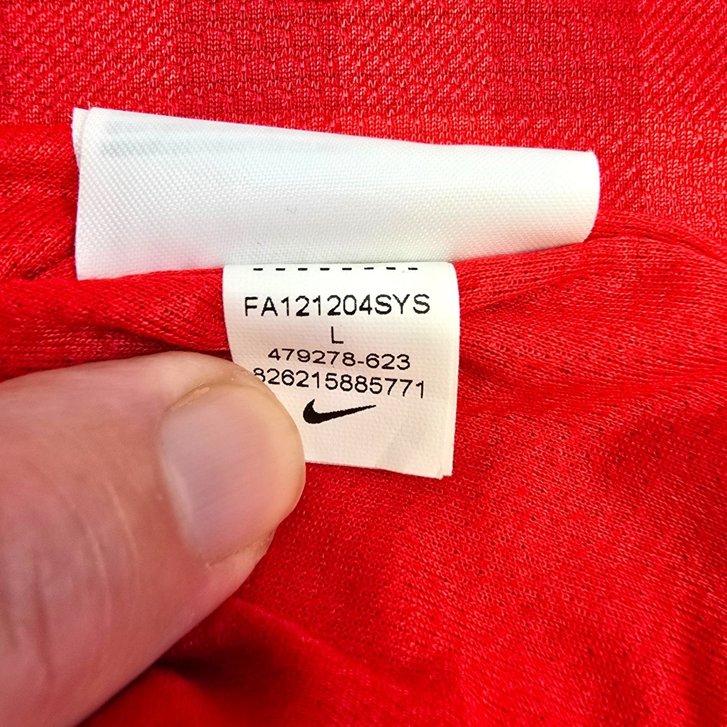 2012/13 Manchester United Home Football Shirt (L) Nike #18 Young