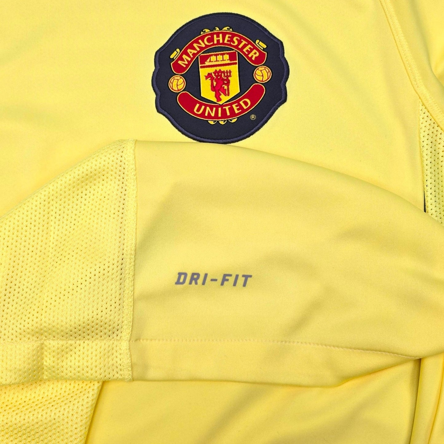 2012/13 Manchester United Training Shirt (M) Nike