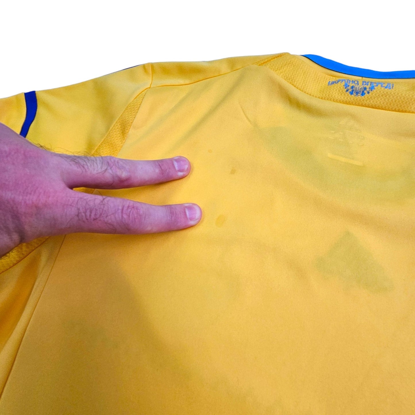 2012/14 Ukraine Home Football Shirt (M) Adidas (Euro 2012 Sleeve Patches)