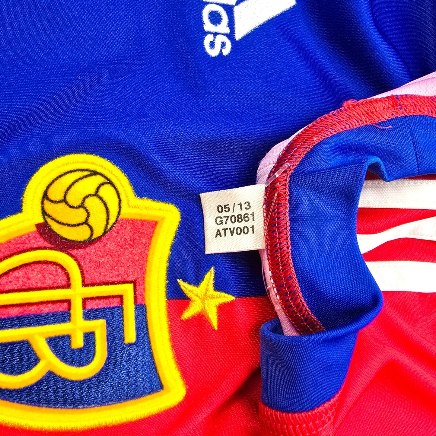 2013/14 FC Basel Home Football Shirt (XL) Adidas #22 Salah