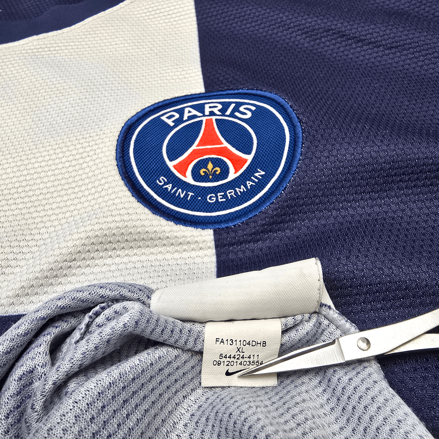 2013/14 PSG Home Football Shirt (XL) Nike #32 Beckham