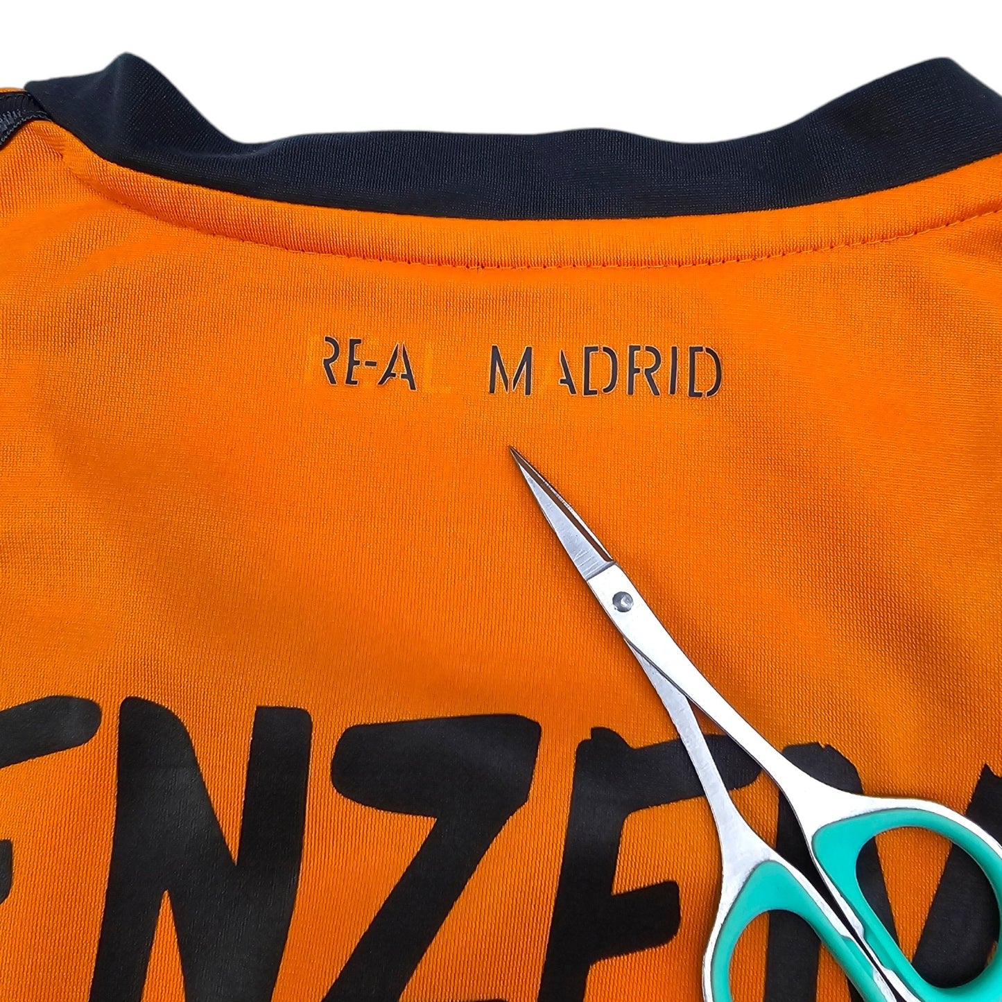 2013/14 Real Madrid Third Football Shirt (S) Adidas #9 Benzema