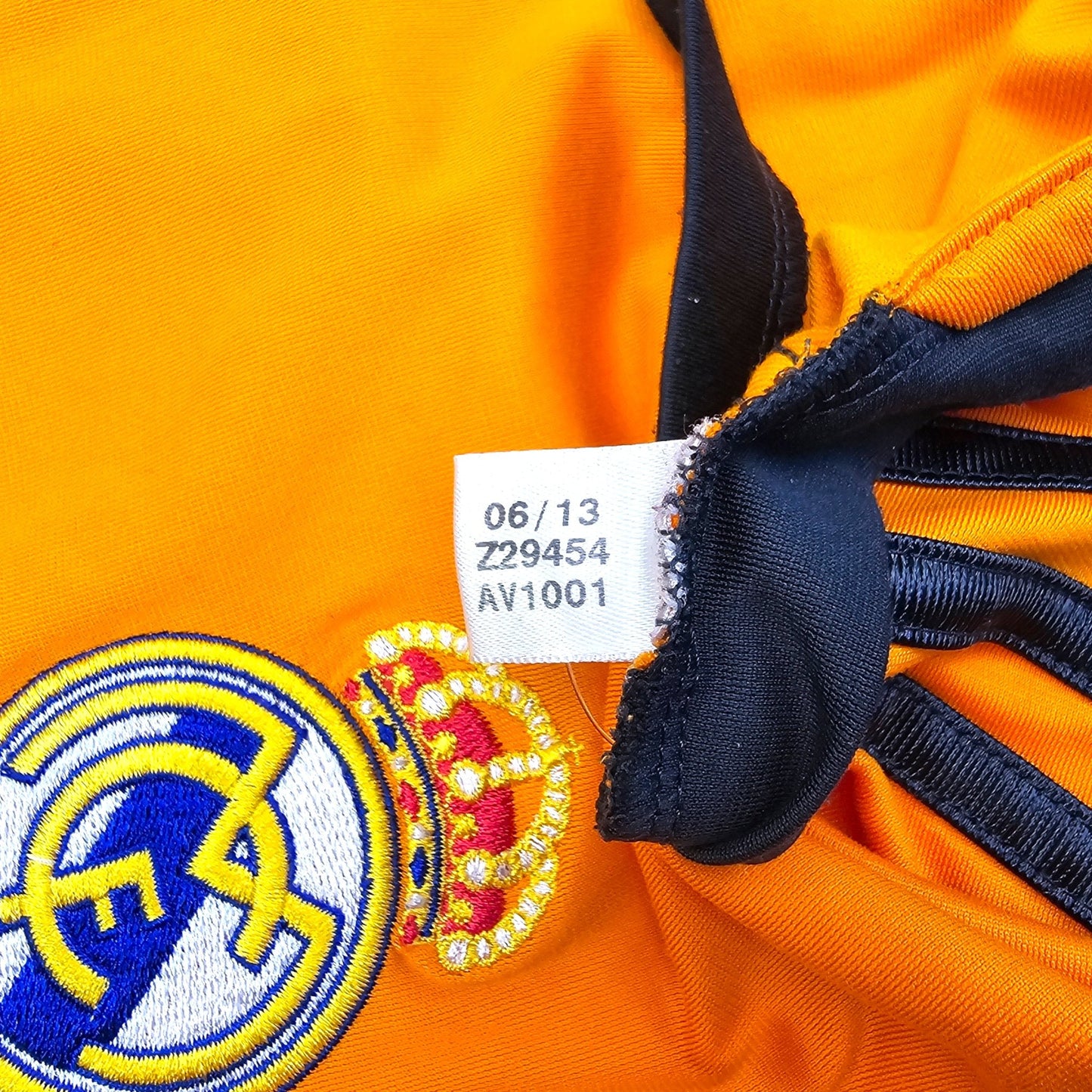 2013/14 Real Madrid Third Football Shirt (S) Adidas #9 Benzema