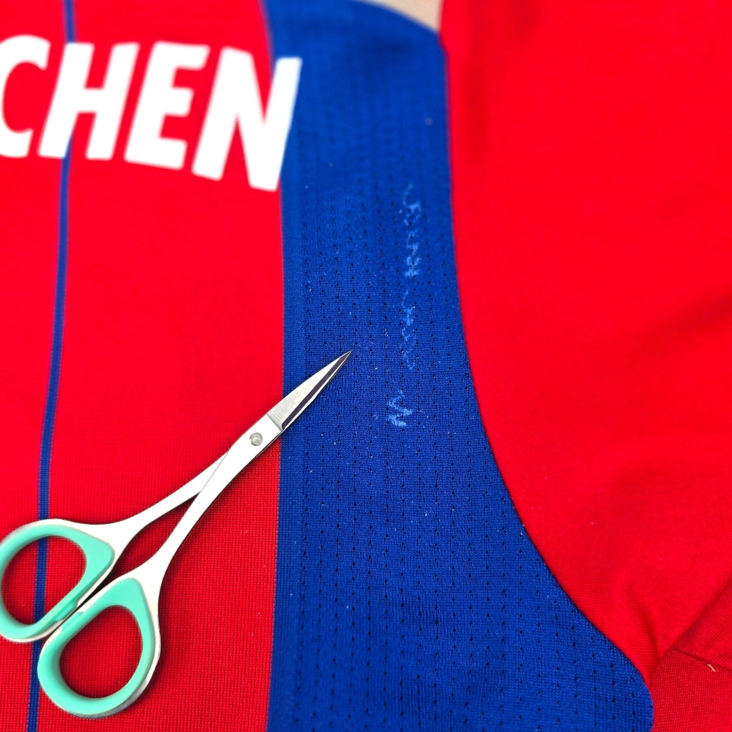 2014/15 Bayern Munich Home Football Shirt (M) Adidas #3 Alonso