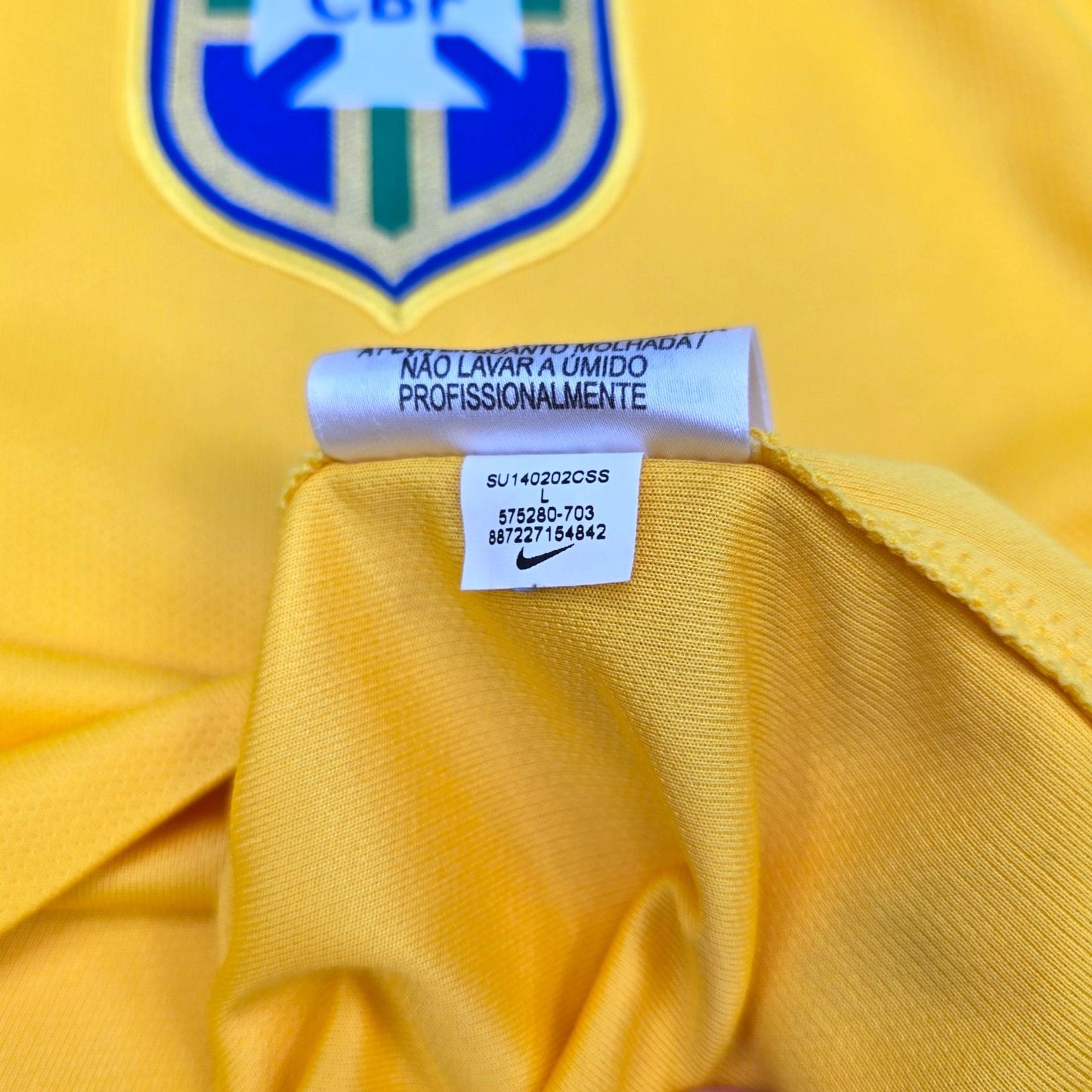 2014/15 Brazil Home Football Shirt (L) Nike #10 Neymar Jr