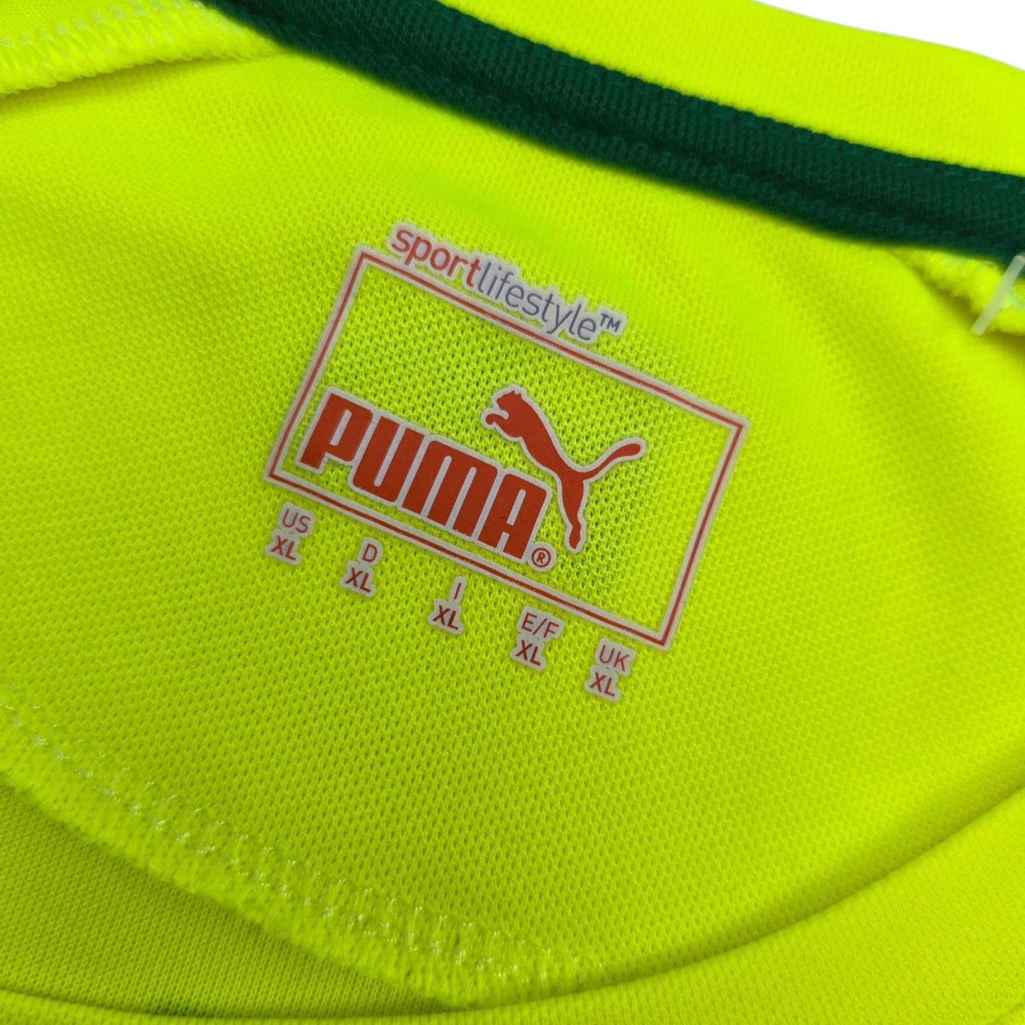 2014/15 Fortuna Dusseldorf Third Football Shirt (XL) Puma #18 Bolly