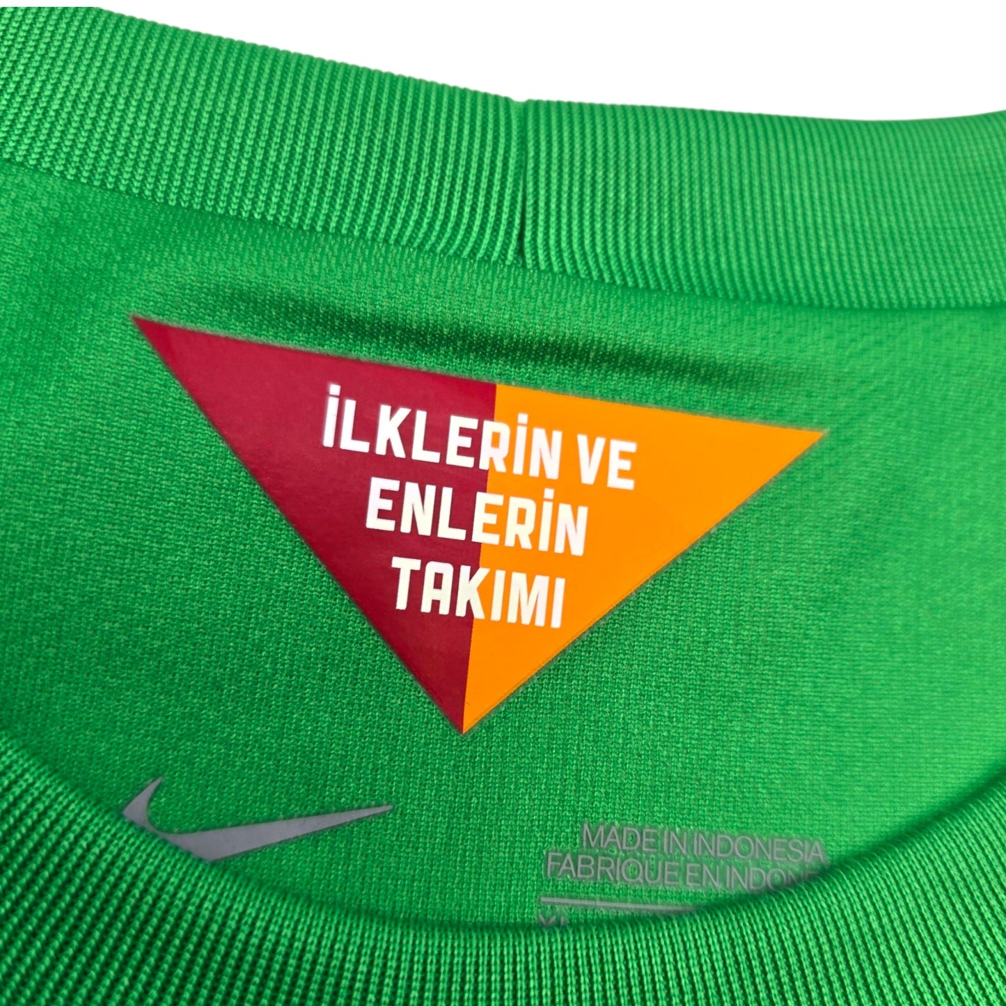 2014/15 Galatasaray Goal Keeper Football Shirt (XL) Nike