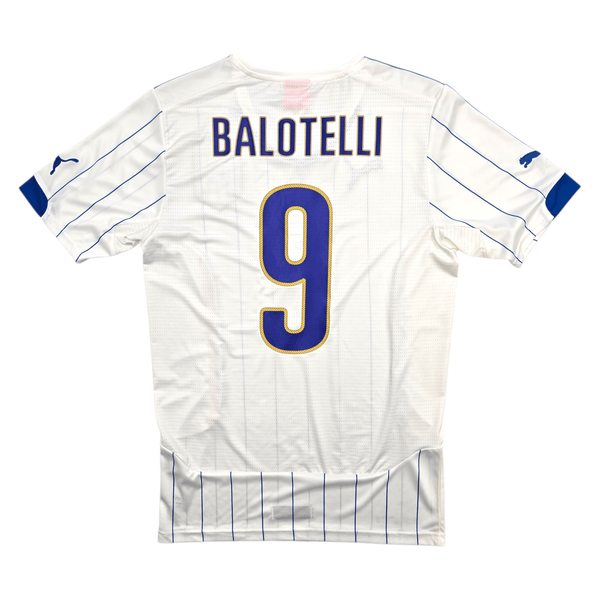 2014/15 Italy Away Football Shirt (S) Puma #9 Balotelli