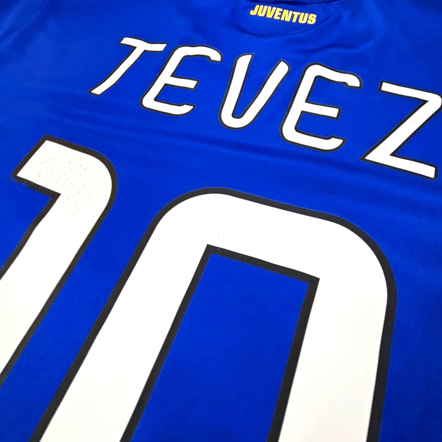 2014/15 Juventus Away Football Shirt (S) Nike #10 Tevez