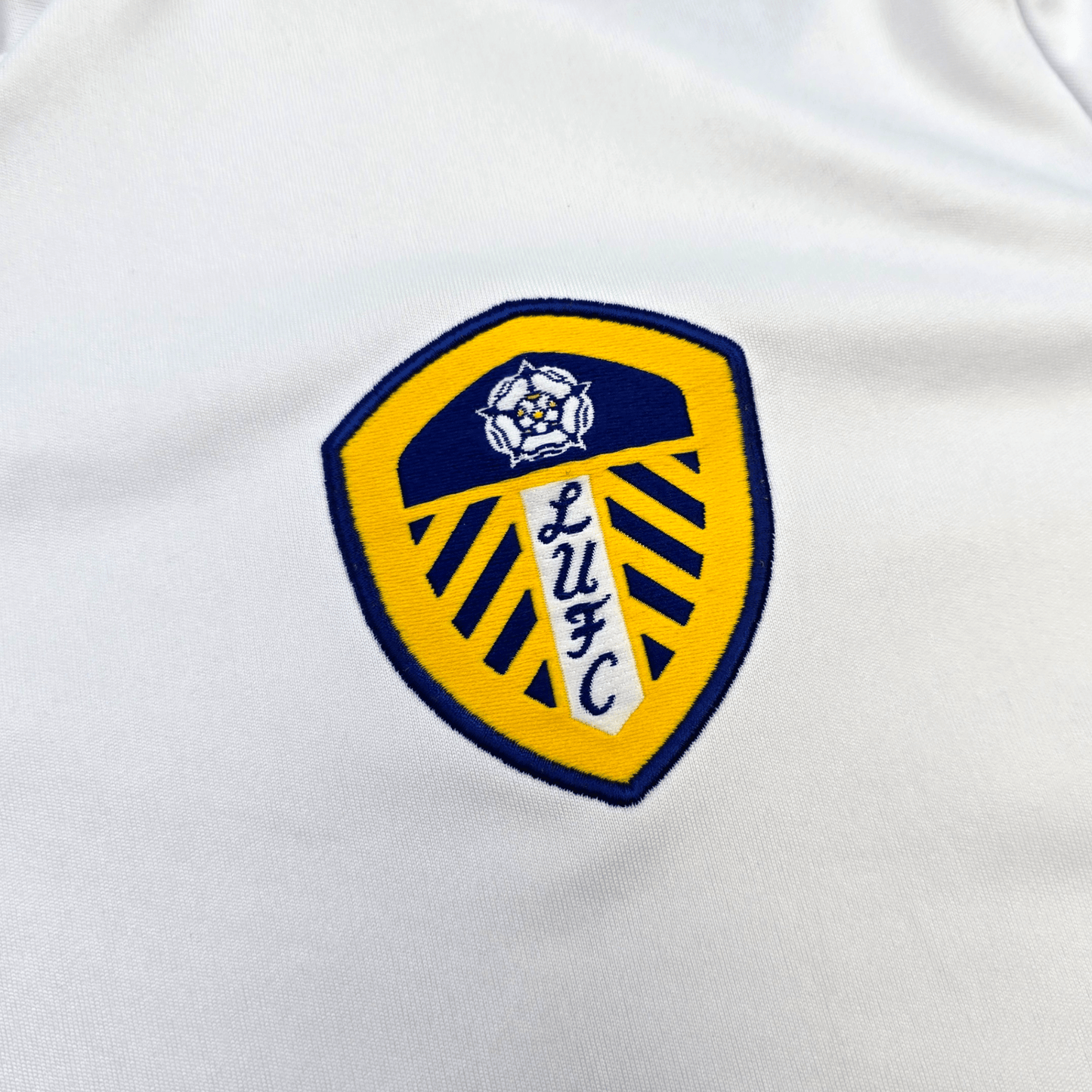2014/15 Leeds United Home Football Shirt (L) Macron