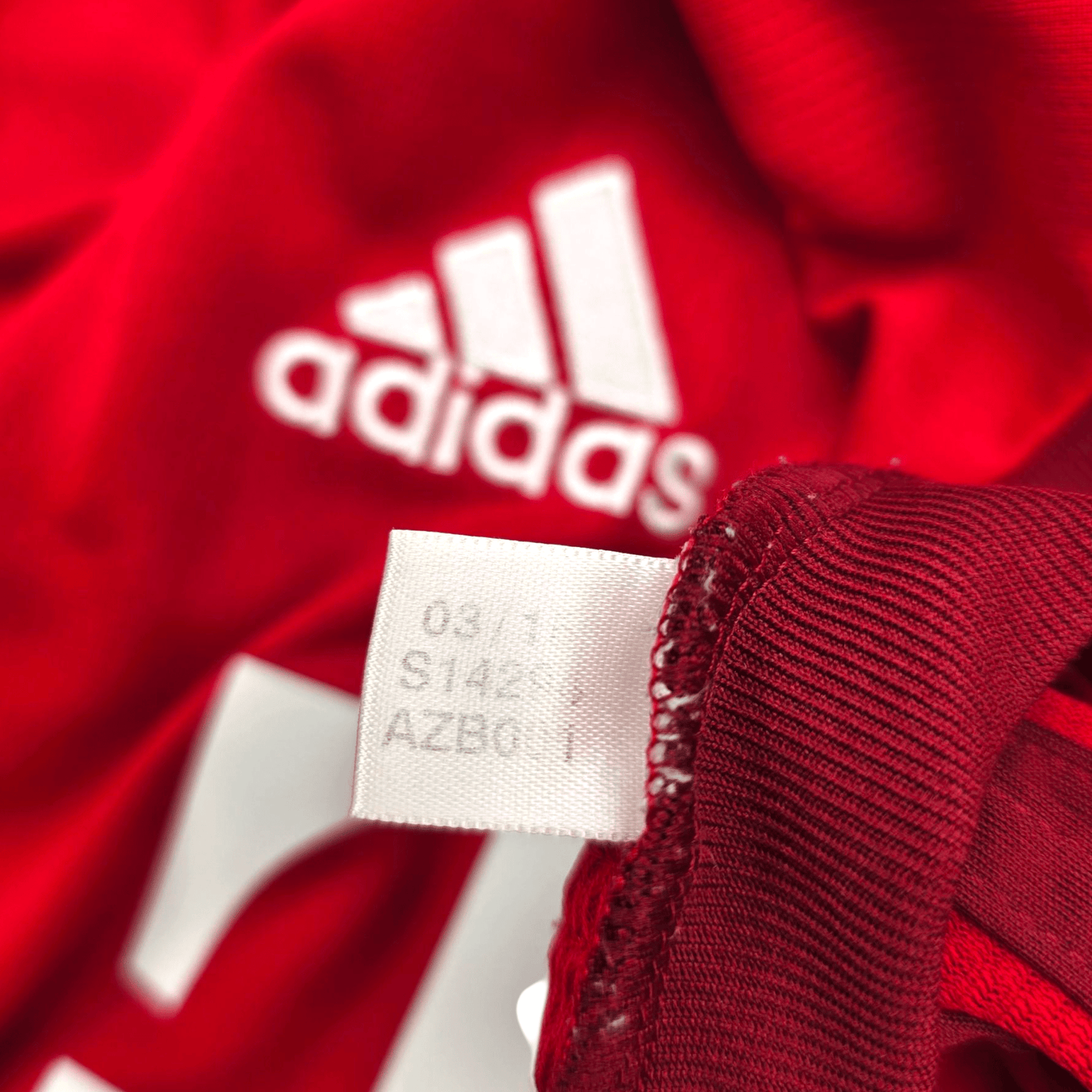 2015/16 Bayern Munich Home Football Shirt (S) Adidas #9 Lewandowski