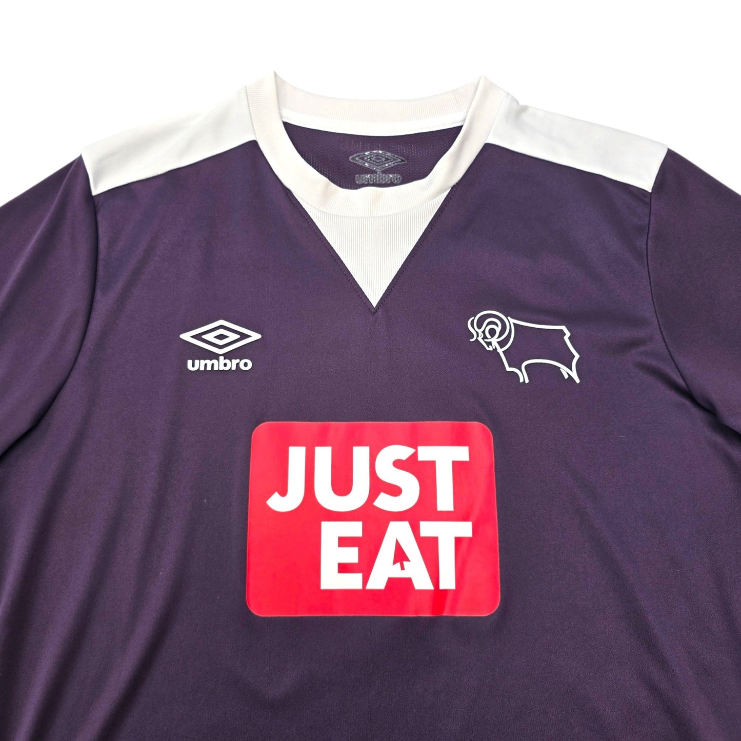 2015/16 Derby County Away Football Shirt (M) Umbro