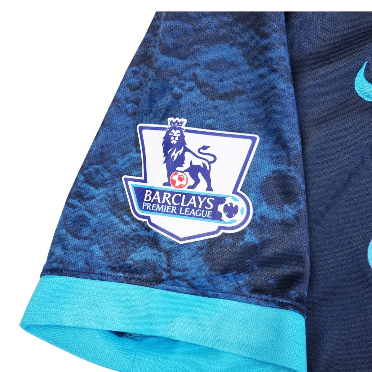 2015/16 Manchester City Away Football Shirt (M) Nike #7 Sterling