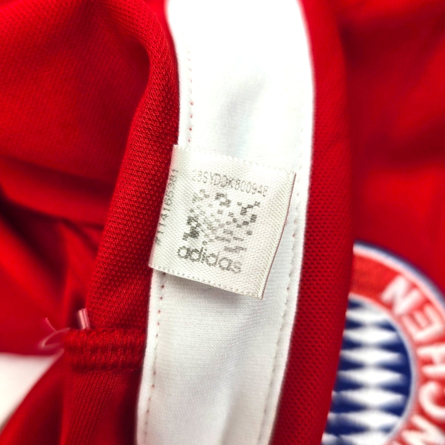 2016/17 Bayern Munich Home Football Shirt (L) Adidas #14 Alonso