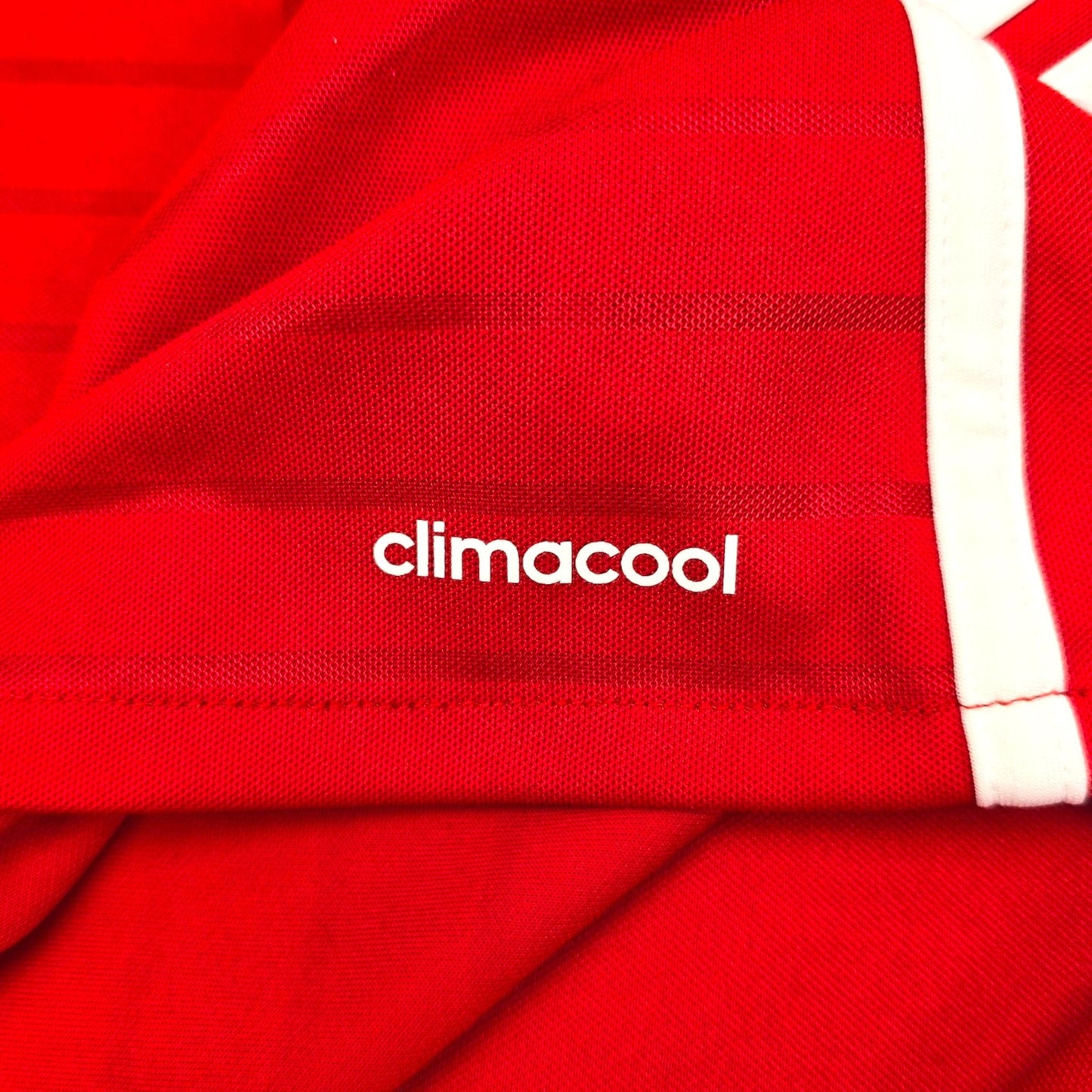 2016/17 Bayern Munich Home Football Shirt (L) Adidas #14 Alonso