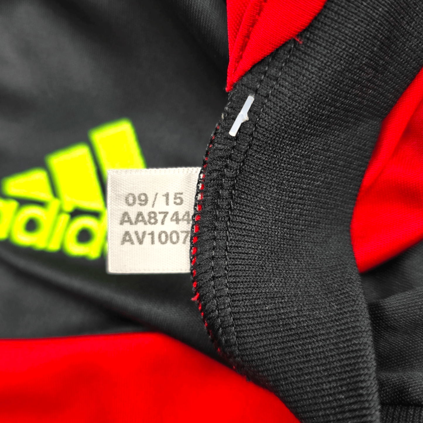 2016/17 Belgium Home Football Shirt (S) Adidas #10 Hazard