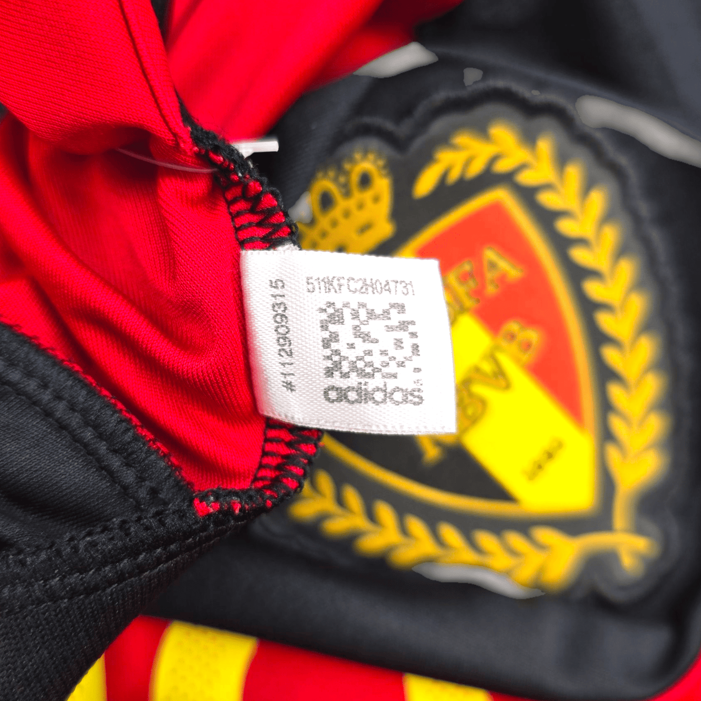 2016/17 Belgium Home Football Shirt (S) Adidas #10 Hazard