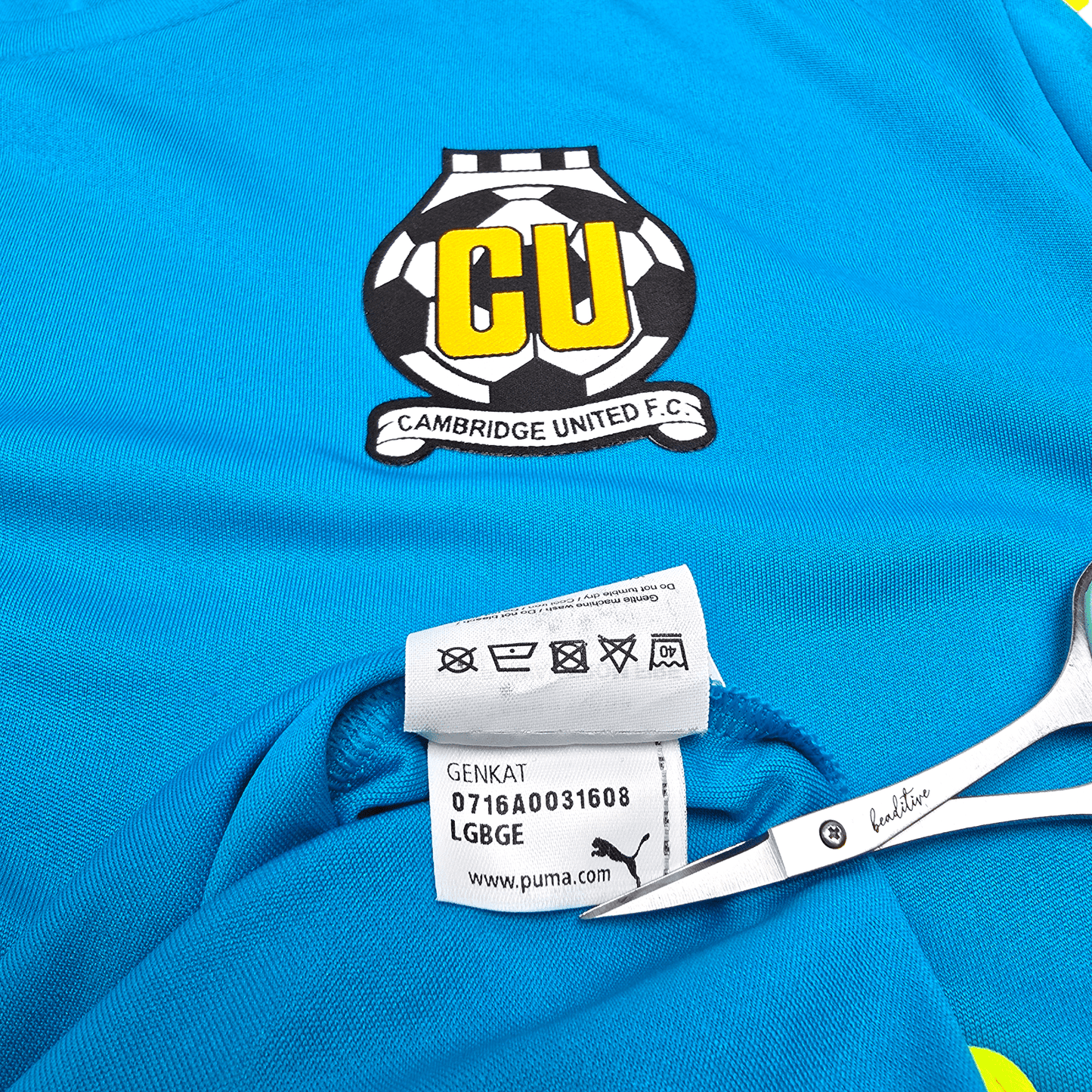 2016/17 Cambridge United Goalkeeper Football Shirt (L) Puma