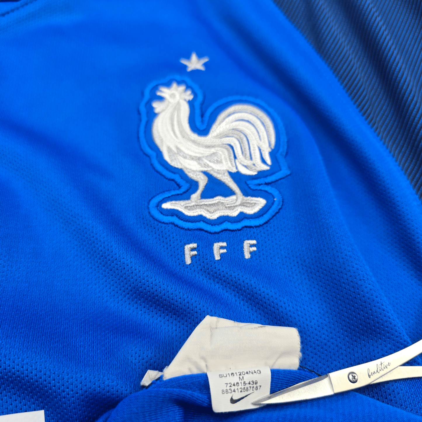 2016/17 France Home Football Shirt (M) Nike #15 Pogba