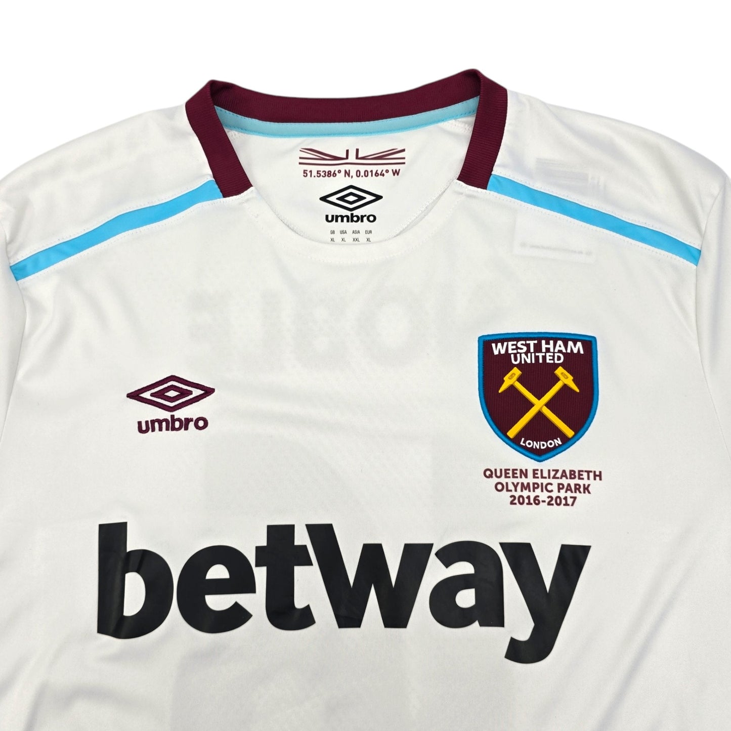 2016/17 West Ham United Away Football Shirt (XL) Umbro #16 Noble