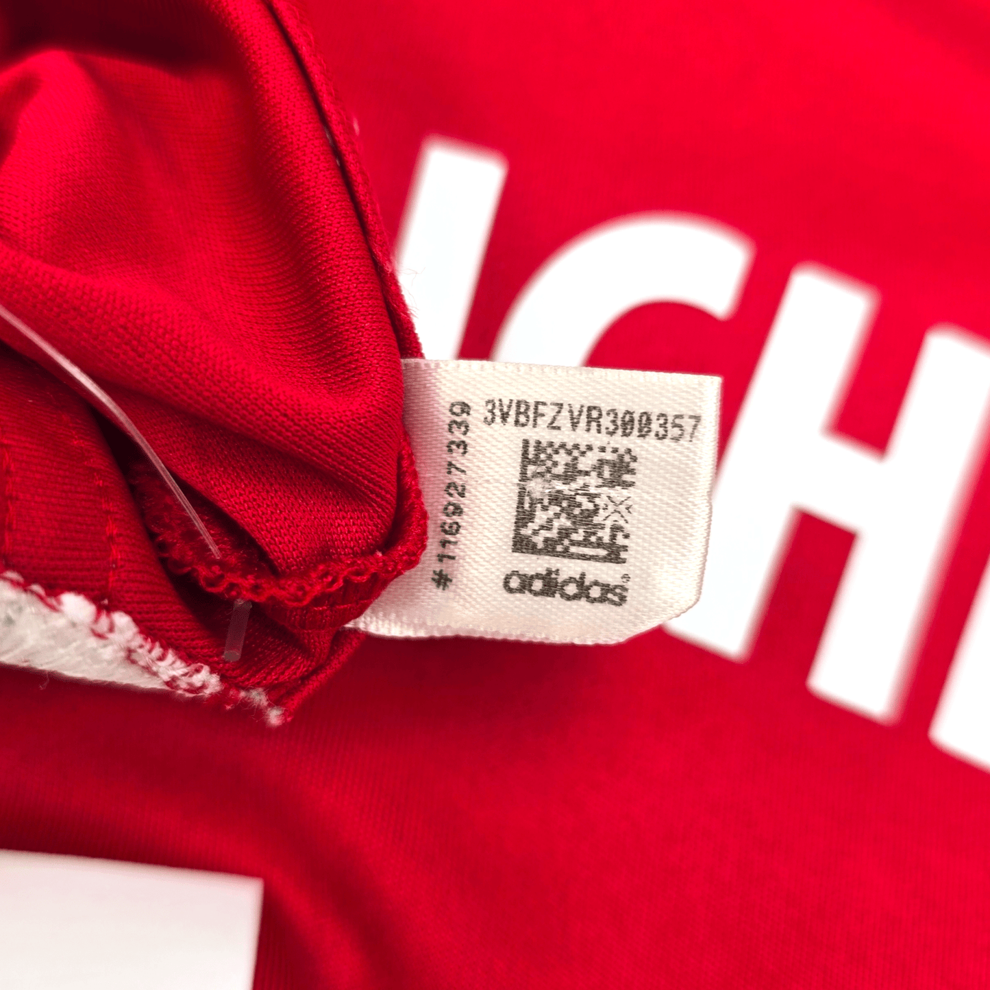2017/18 Bayern Munich Home Football Shirt (M) Adidas #7 Ribery