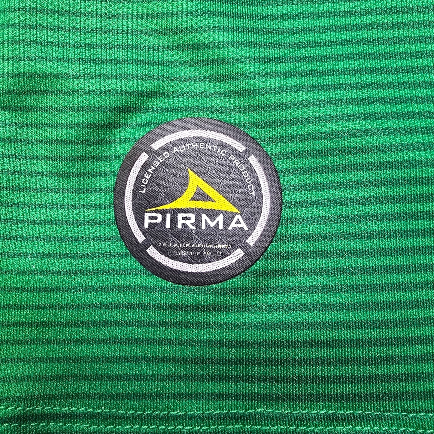 2017/18 Club Leon Home Football Shirt (L) Pirma #20 Donovan