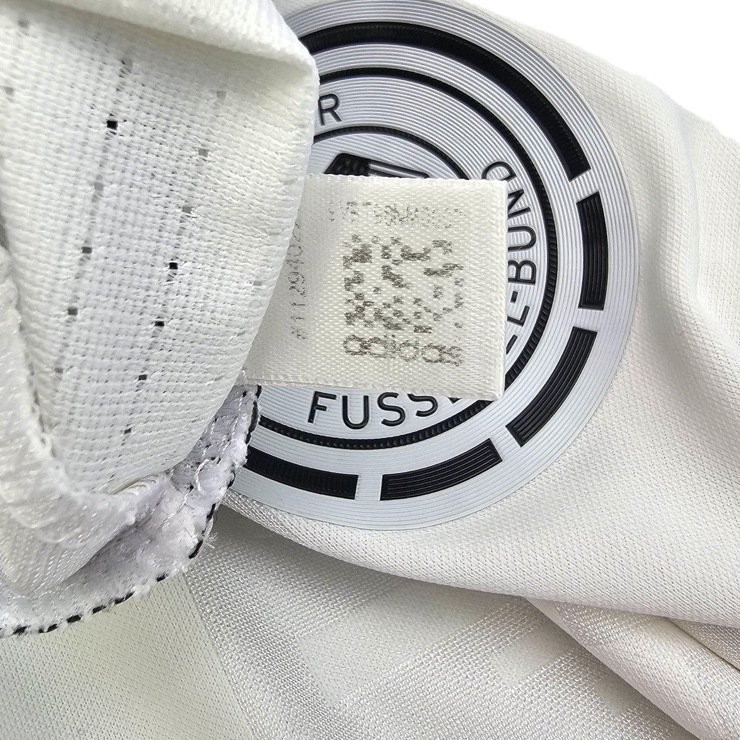 2017/18 Germany Home Football Shirt (S) Adidas (Player Version/Adizero)