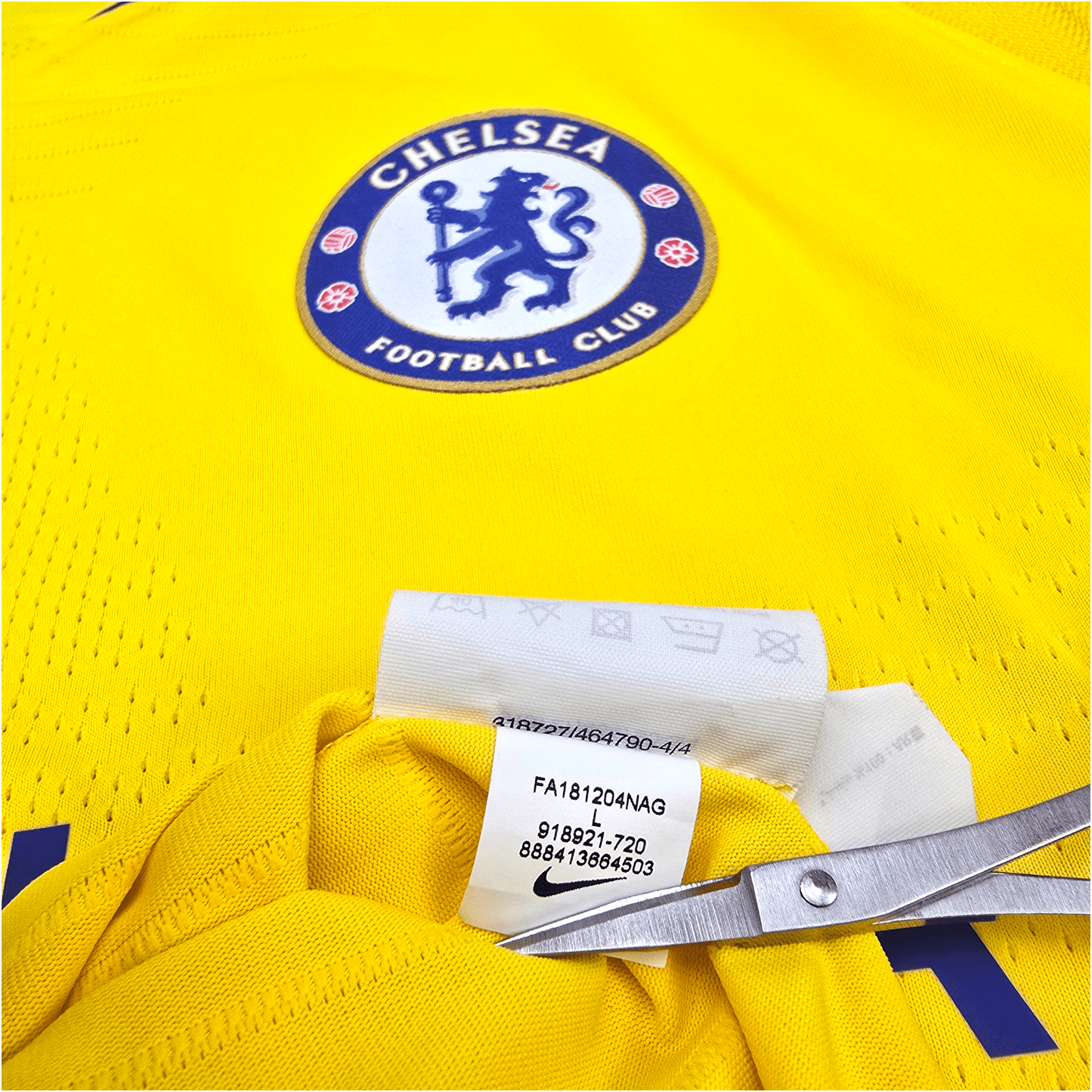 2018/19 Chelsea Away Football Shirt (L) Nike #10 Hazard (Player Version)