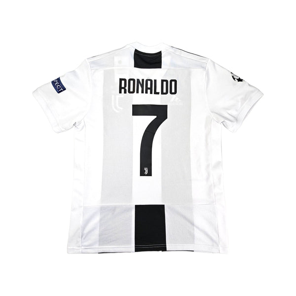 2018/19 Juventus  Home Football Shirt (M) Adidas # 7 Ronaldo