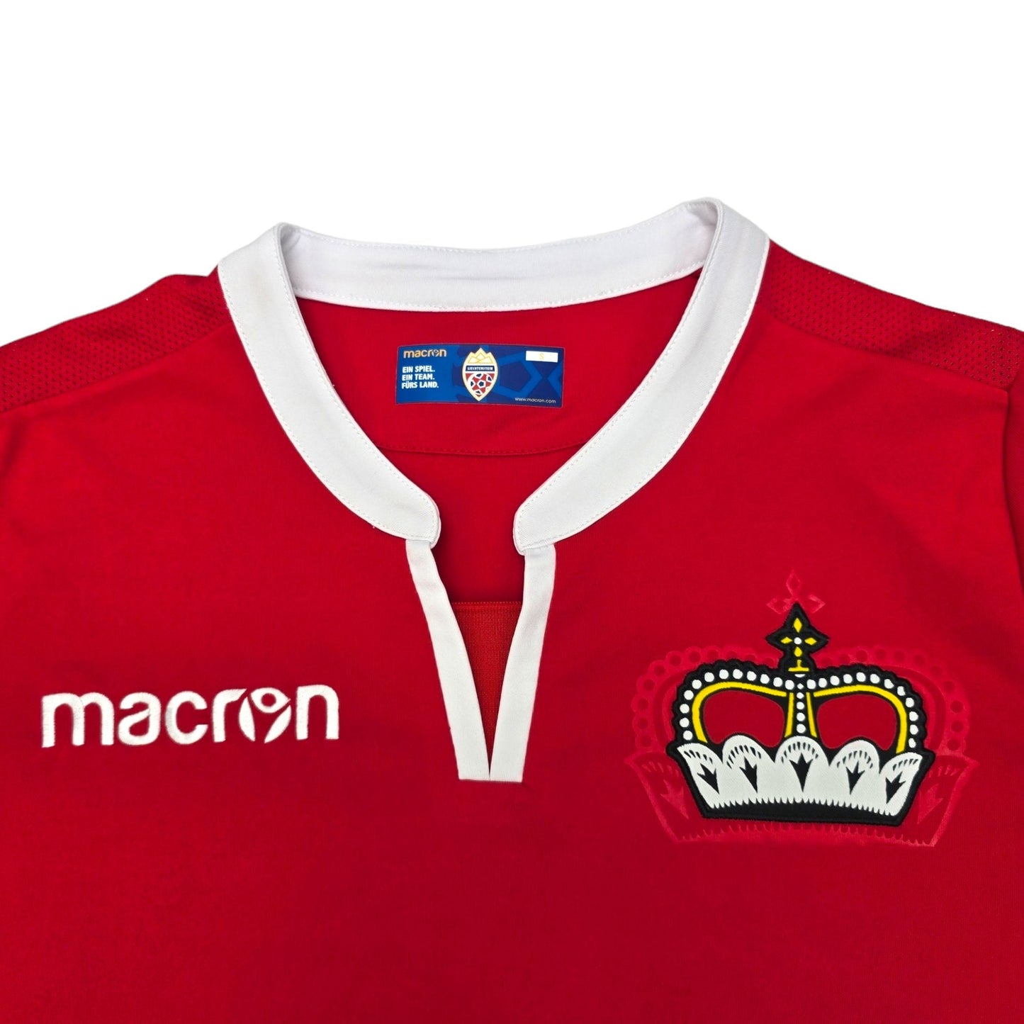 2018/19 Liechtenstein Away Football Shirt (S) Macron