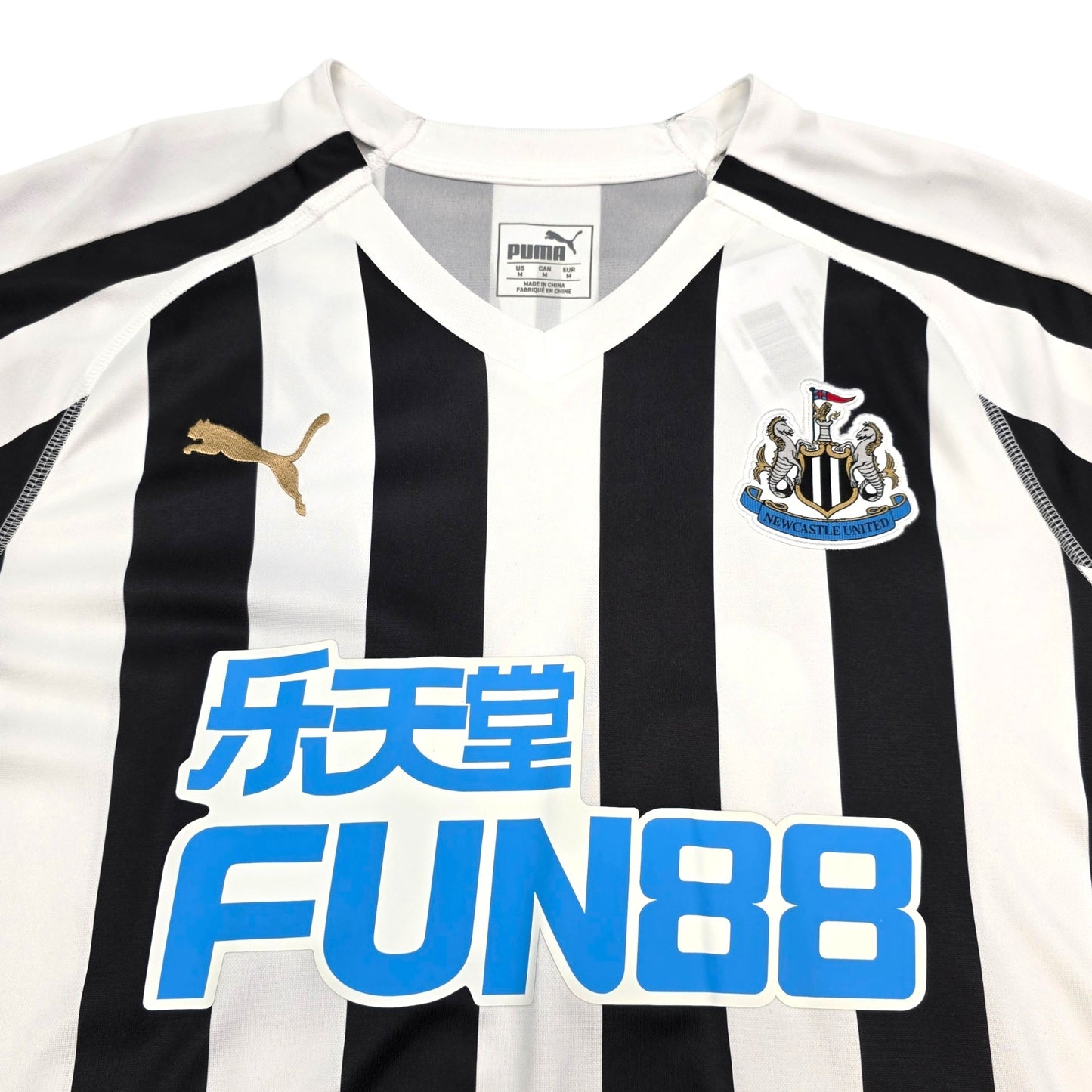 2018/19 Newcastle United Home Football Shirt (M) Puma #24 Almiron