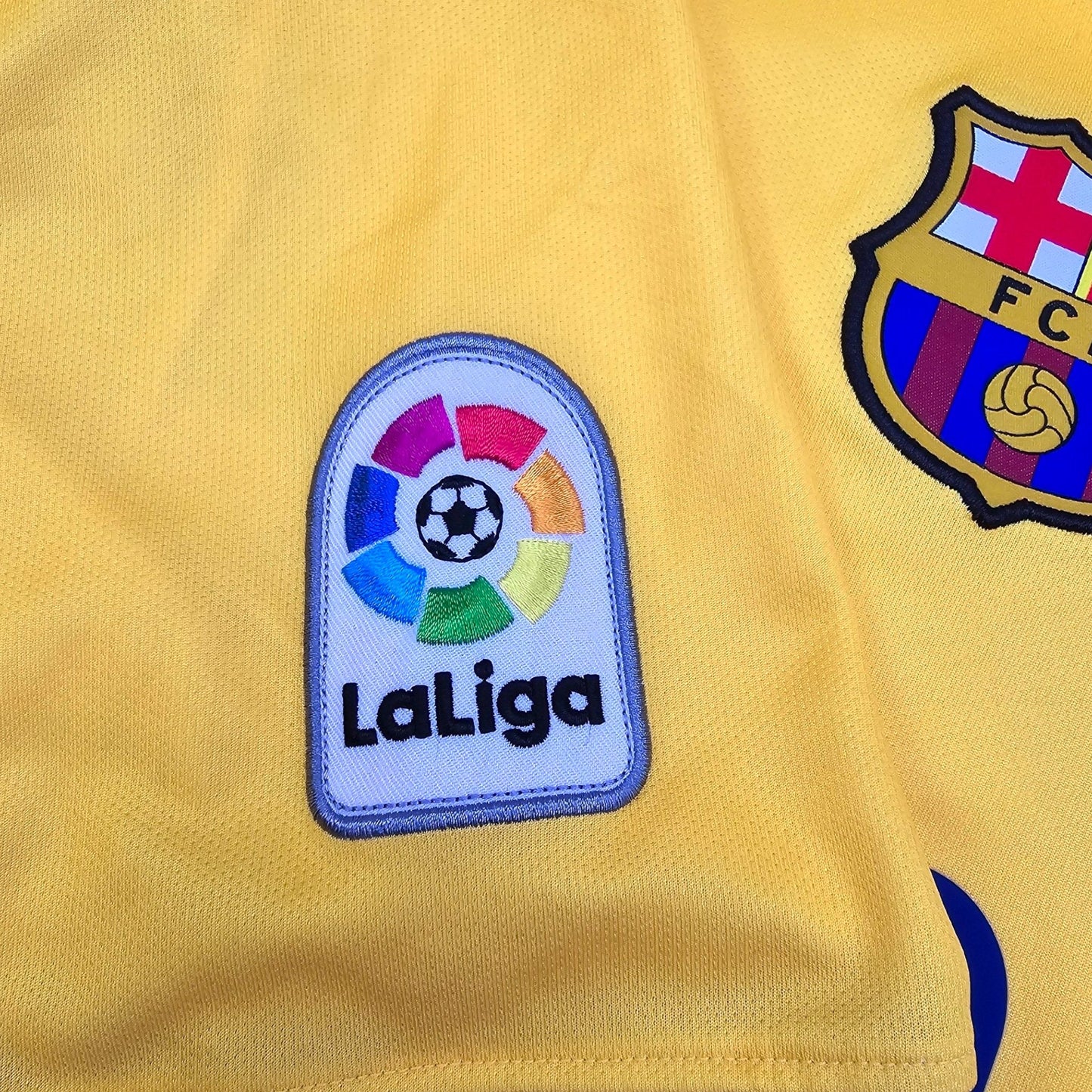 2019/20 Barcelona Away Football Shirt (L) Nike #10 Messi