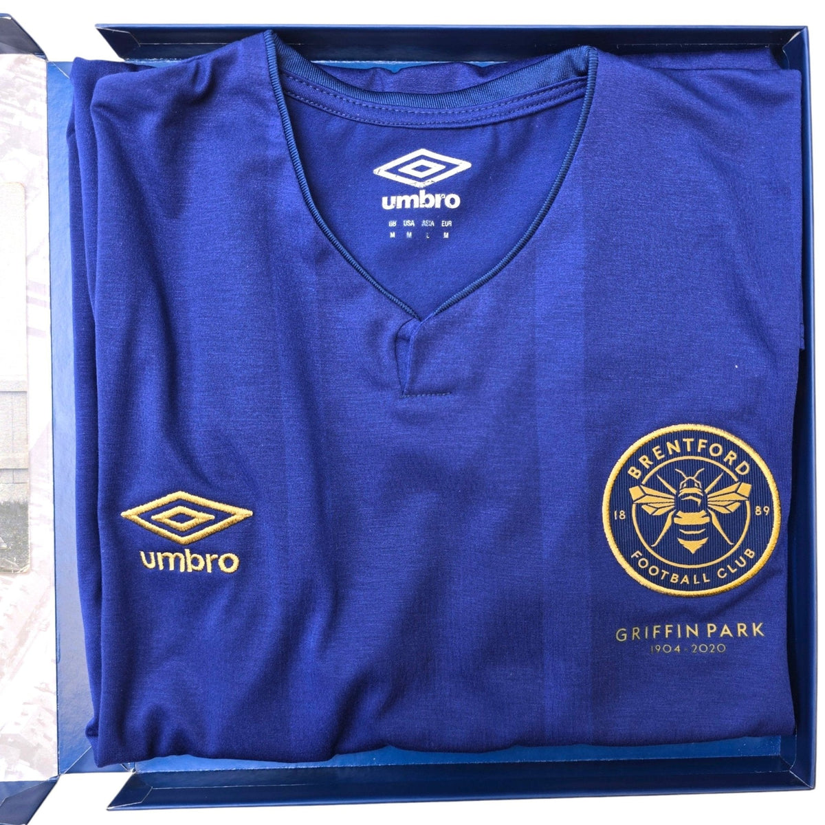 2019/20 Brentford Special Edition Football Shirt (M) Umbro Commemorative 'Griffin Park' | Boxed
