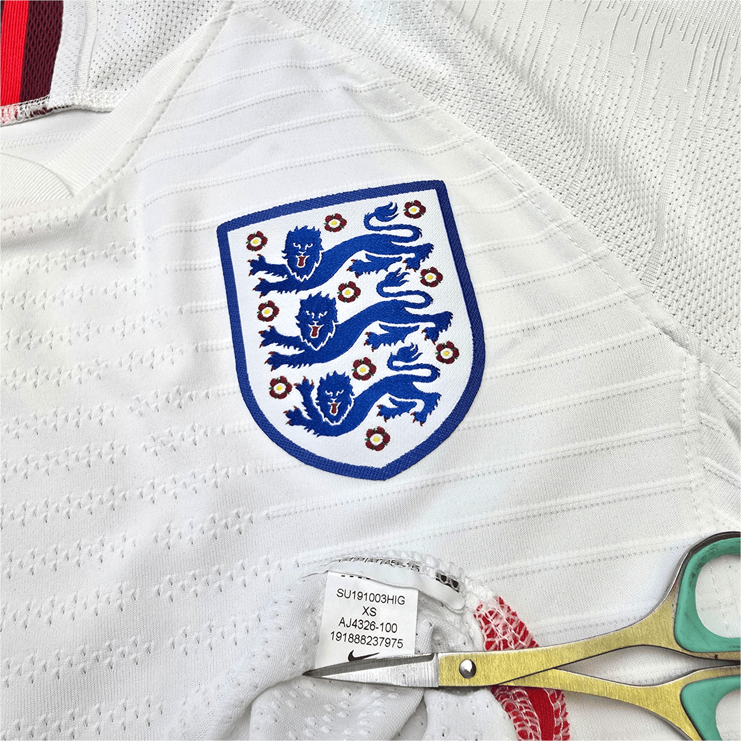 2019/20 England Home Football Shirt (XS) Nike | Player Version (Womens)