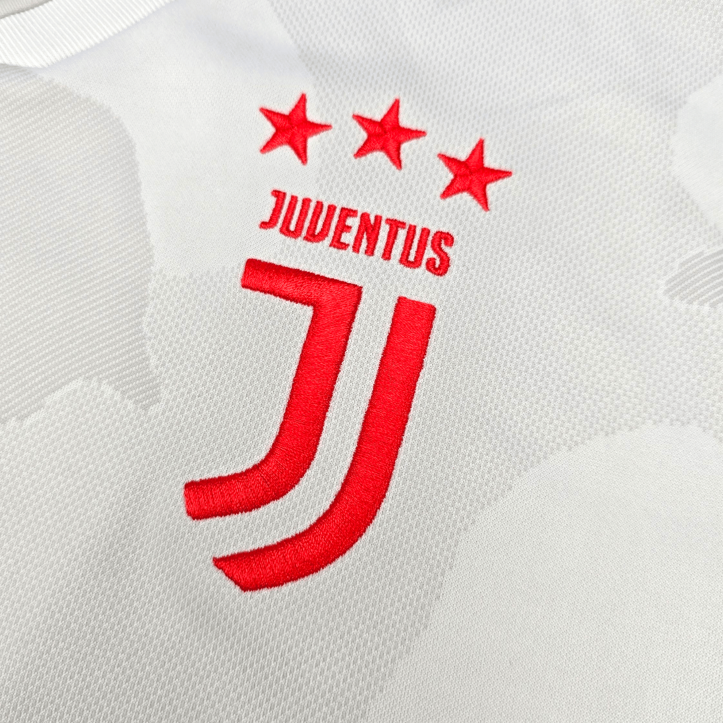 2019/20 Juventus Away Football Shirt (M) Adidas #7 Ronaldo
